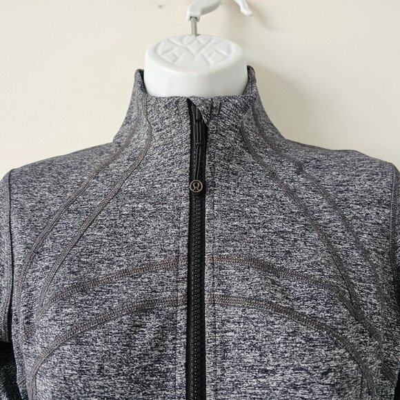 NWT LULULEMON HBLK Heathered Grey Cottony Soft Luon Define Jacket Size 6, 8 - Picture 3 of 8